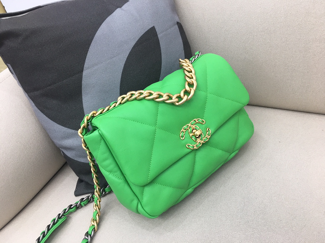 Lambskin 19 Handbag Flap Bag AS1160 Green